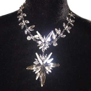 Crystal star necklace